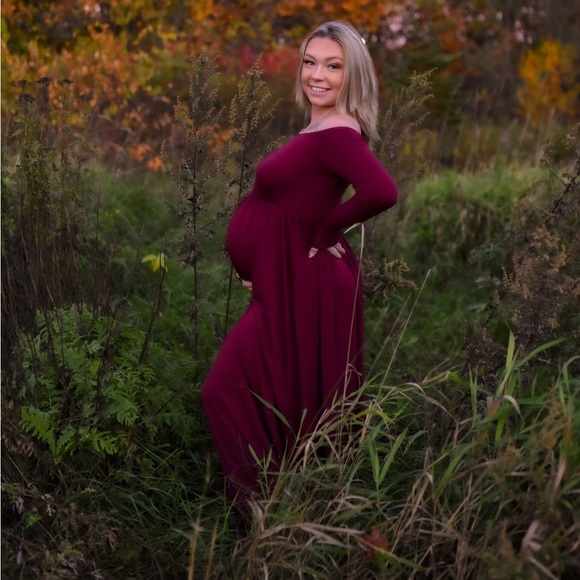 Maternity Dress - Picture 1 of 2